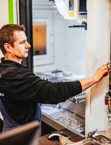 JWM Metaalservice B.V. OISTERWIJK afbeelding 5